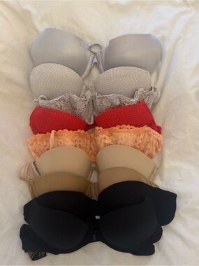 VS and La Senza Bra Lot